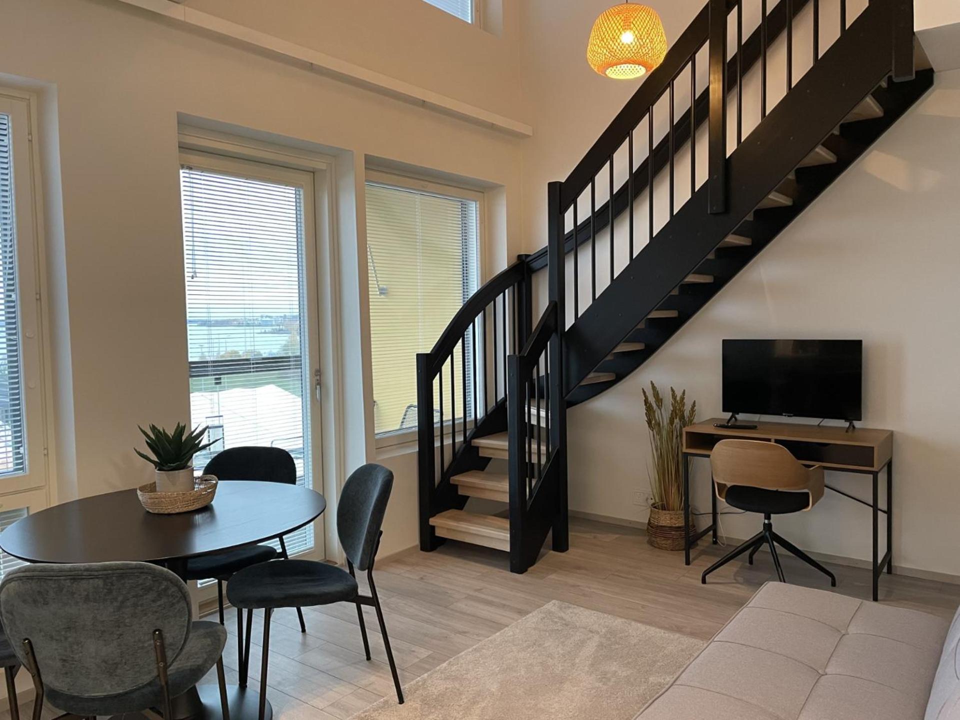 Loft With Naesijaervi Views Appartement *